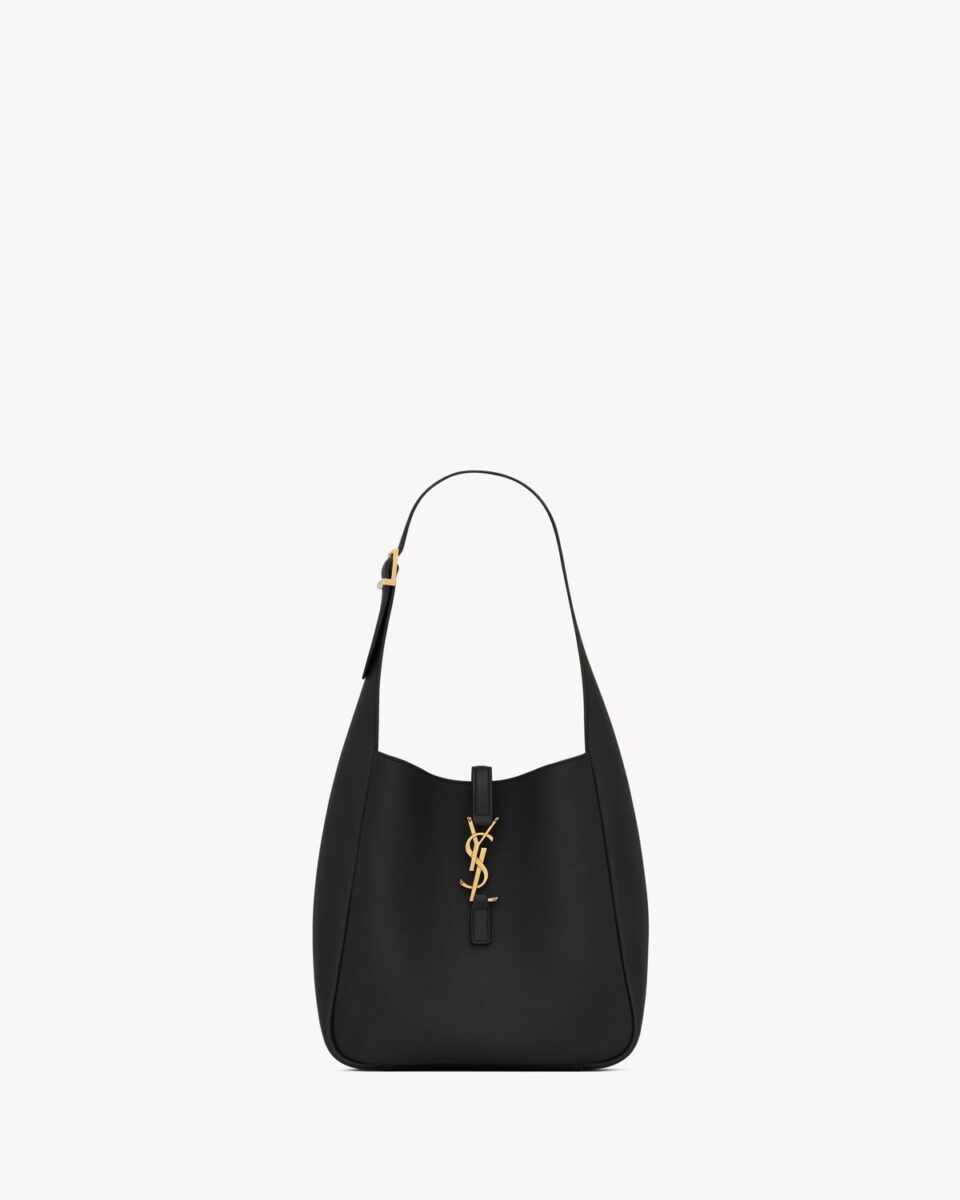 le 5 à 7 supple small in grained leather small