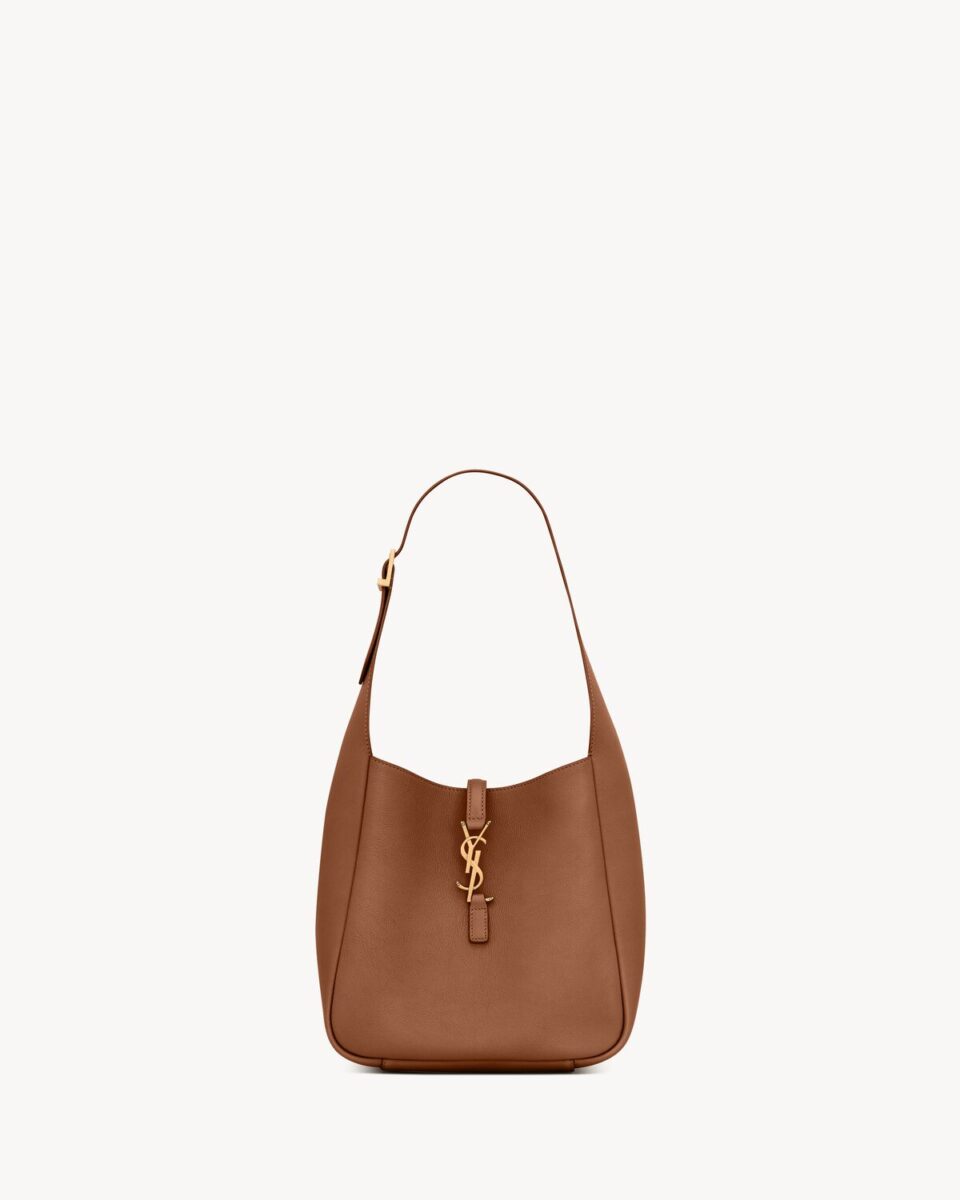 le 5 à 7 supple small in grained leather small