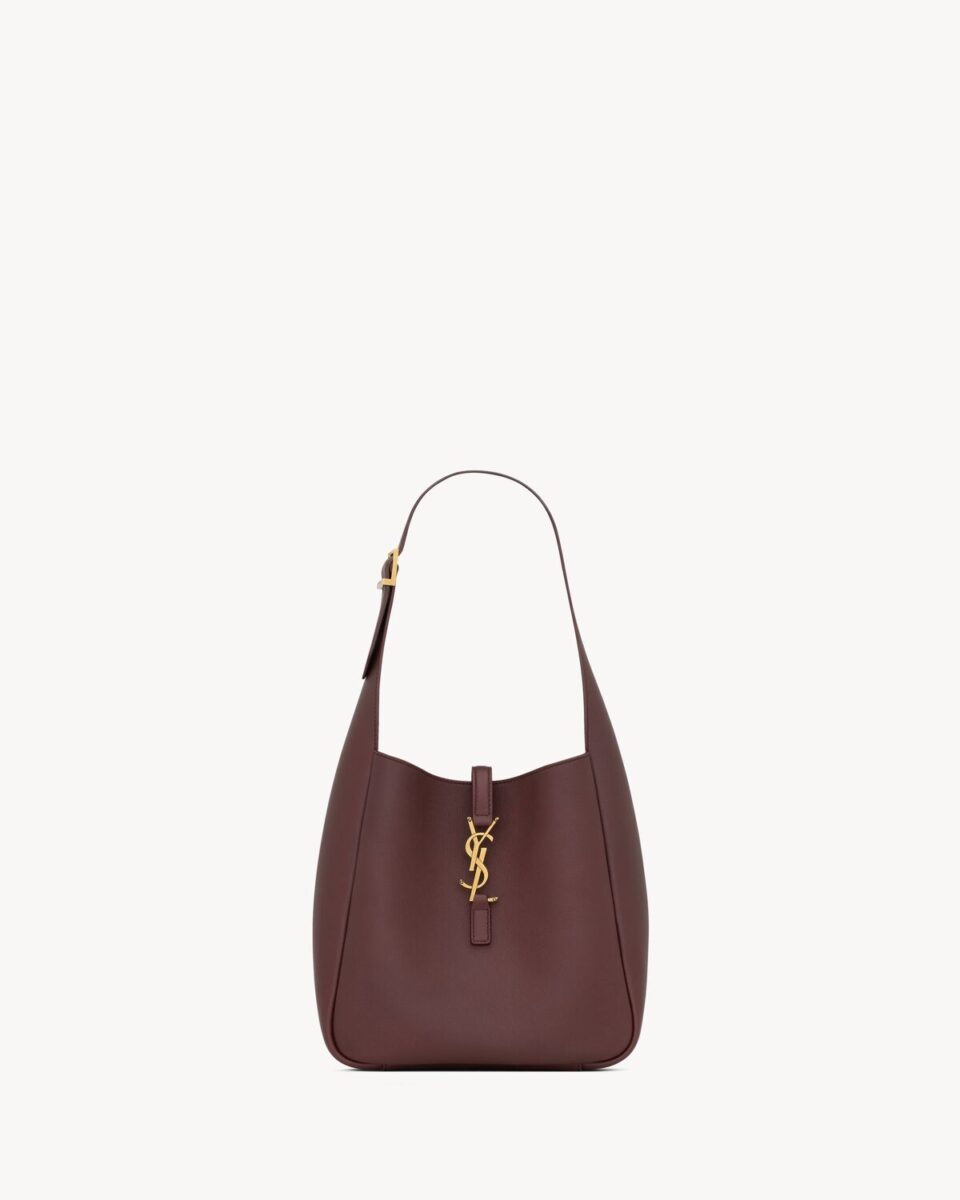le 5 à 7 supple small in grained leather small